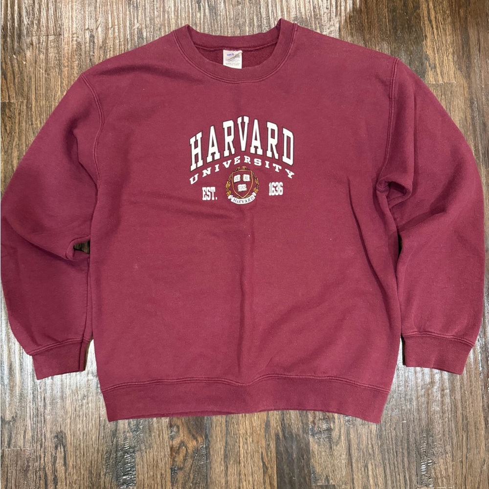 Gildan Harvard Maroon Crewneck Sweatshirt